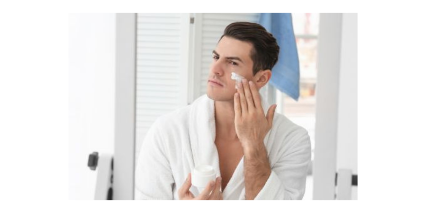 Soins masculins : La routine essentielle pour une peau saine et éclatante